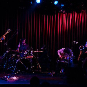 Fire! with Jim O'Rourke 的头像