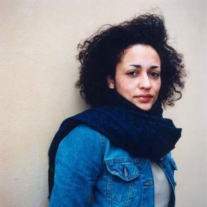 Zdjęcia dla 'Zadie Smith'