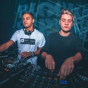 Teddy Cream x Szabo 的头像