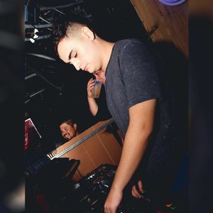 DJ Sanso 的头像