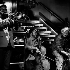 Michael Bisio, Kirk Knuffke, Fred Lonberg-Holm 的头像