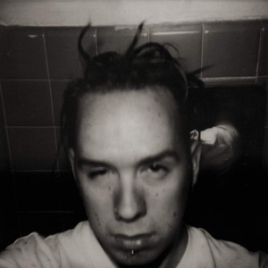 haloblack photo provided by Last.fm