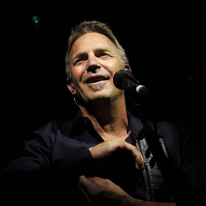 Kevin Costner live