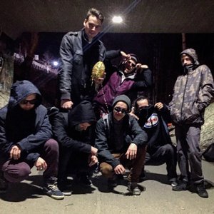 Universumin Gangsterit 的头像