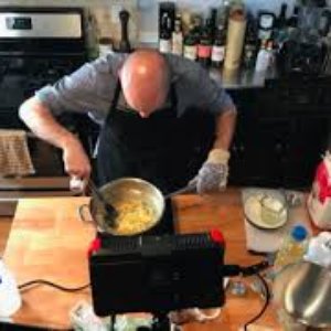 Binging with Babish のアバター