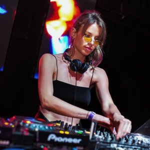 Avatar for Melanie Ribbe
