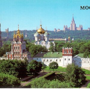“The Choir of the Dormition Church of the Novodevichy Convent”的封面