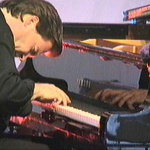 Thierry Lang & Friends 的头像