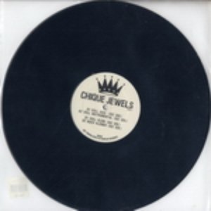 Chique Jewels Vol 1 的头像