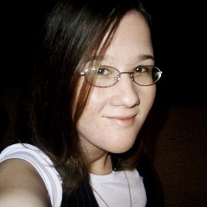 Cari Albury 的头像