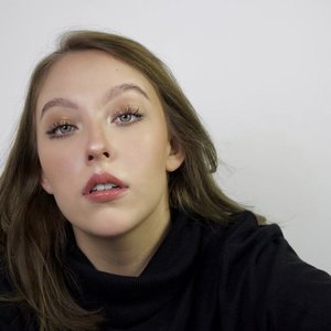 Regina Velarde 的头像