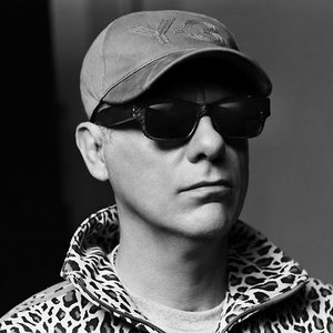 Chris Lowe 的头像