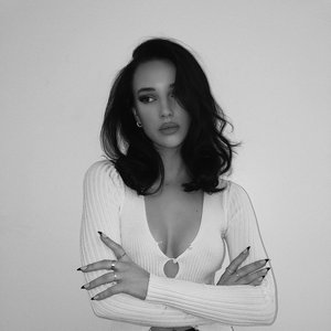Genelle 的头像