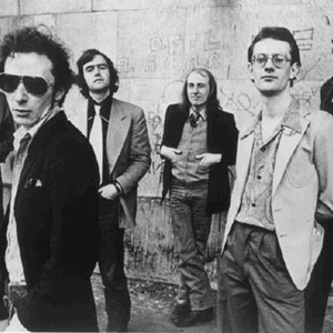 Graham Parker & The Rumour photo provided by Last.fm