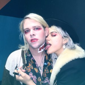 Soko, Ariel Pink 的头像