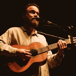 Rodrigo Amarante のアバター