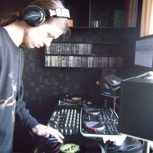 Avatar for DJ Casketkrusher