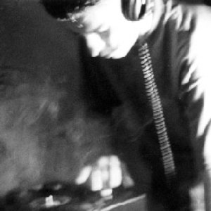 DJ Fumes 的头像