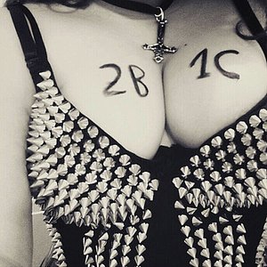 2balls1cock 的头像