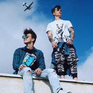 Fly photo provided by Last.fm