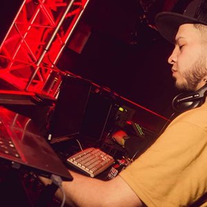 PAPU DJ 的头像