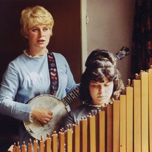 Shirley Collins & Dolly Collins のアバター