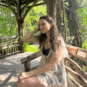 Effy Marella 的头像
