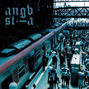 Esmagado pelo trem ou duas vidas - Single