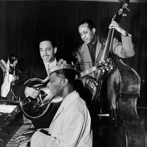 Nat King' Cole & His Trio Featuring Harry Sweets" Edison için avatar