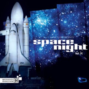 “Space Night, Volume 9 (disc 1)”的封面