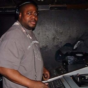 Avatar for DJ Chuck Chillout w/Kool Chip