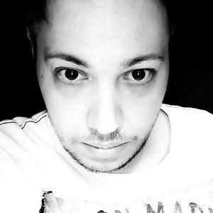 Daniel Tek 的头像