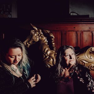 Avatar for Norma Waterson & Eliza Carthy with the Gift Band