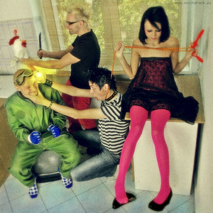 Őszibarack photo provided by Last.fm