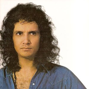 Roberto Carlos - Quero Ver Voce De Perto Lyrics - Zortam Music