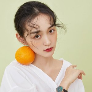 Avatar för 何泓姗