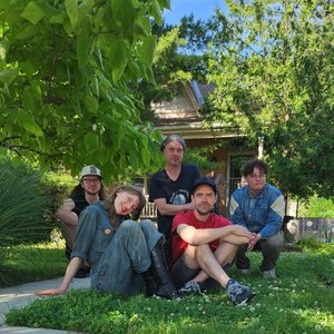 Earth Ball 的头像