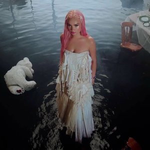 Kim Petras 的头像