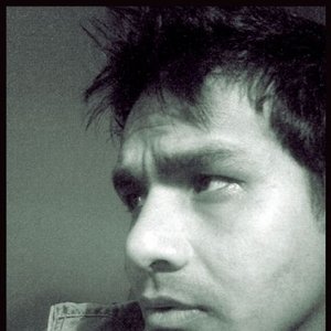 Surendra Man Singh için avatar