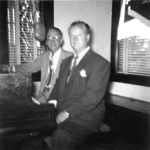 Gene Austin & Nat Shilkret & His Orchestra 的头像