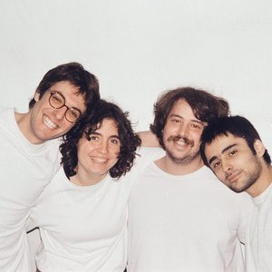 Sophia Chablau e Uma Enorme Perda de Tempo 的头像