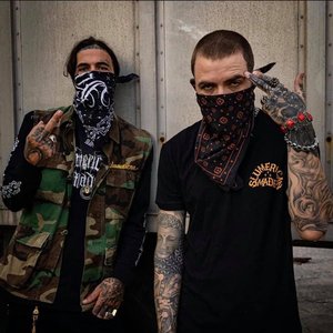 Yelawolf & Caskey 的头像