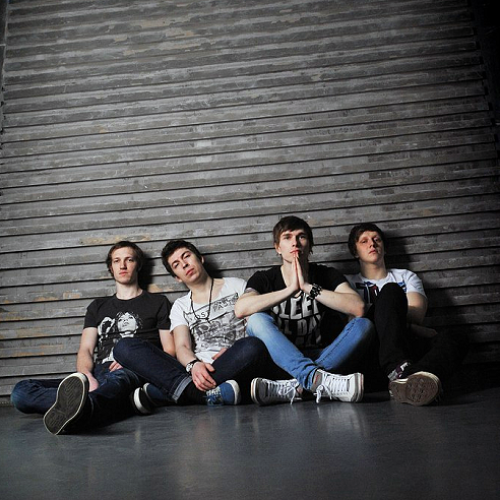 2 4 апреля. 4 апреля. 4 апреля группа. Солист группы 4 апреля. 4 апреля группа.