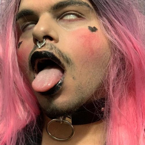 Famosa Na Internet