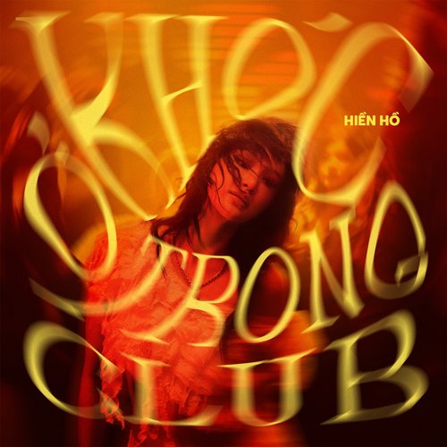 Khóc Ở Trong Club