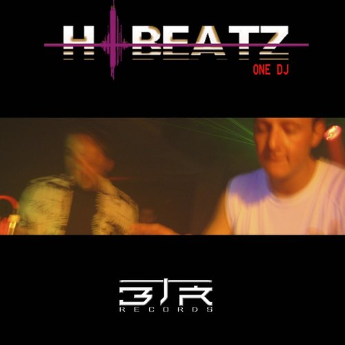 One DJ