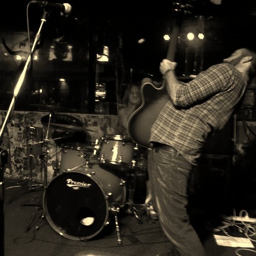 LIVE AT THE BEETLE BAR