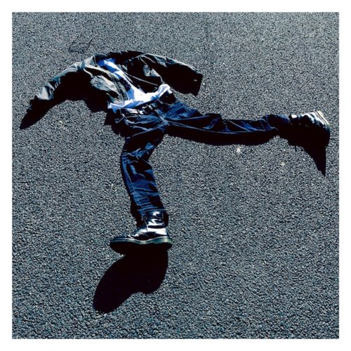泣く無くもない暮らし - Single