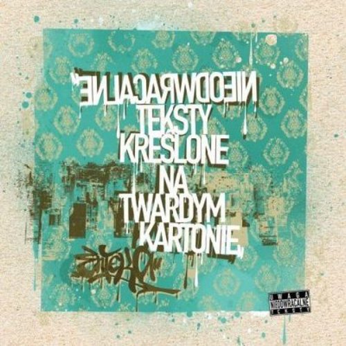 Nieodwracalne Teksty Kreślone Na Twardym Kartonie