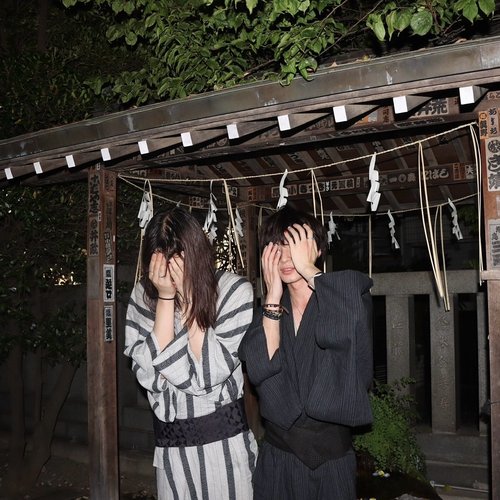 右//左